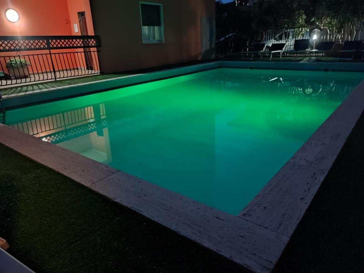 Albergo Villa Mimosa Торболе Экстерьер фото