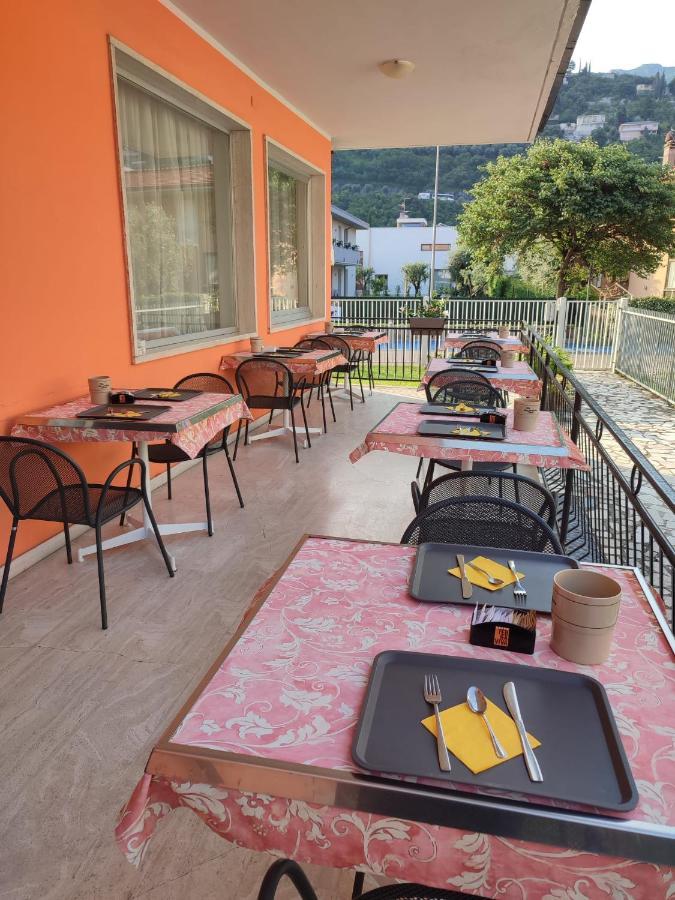 Albergo Villa Mimosa Торболе Экстерьер фото