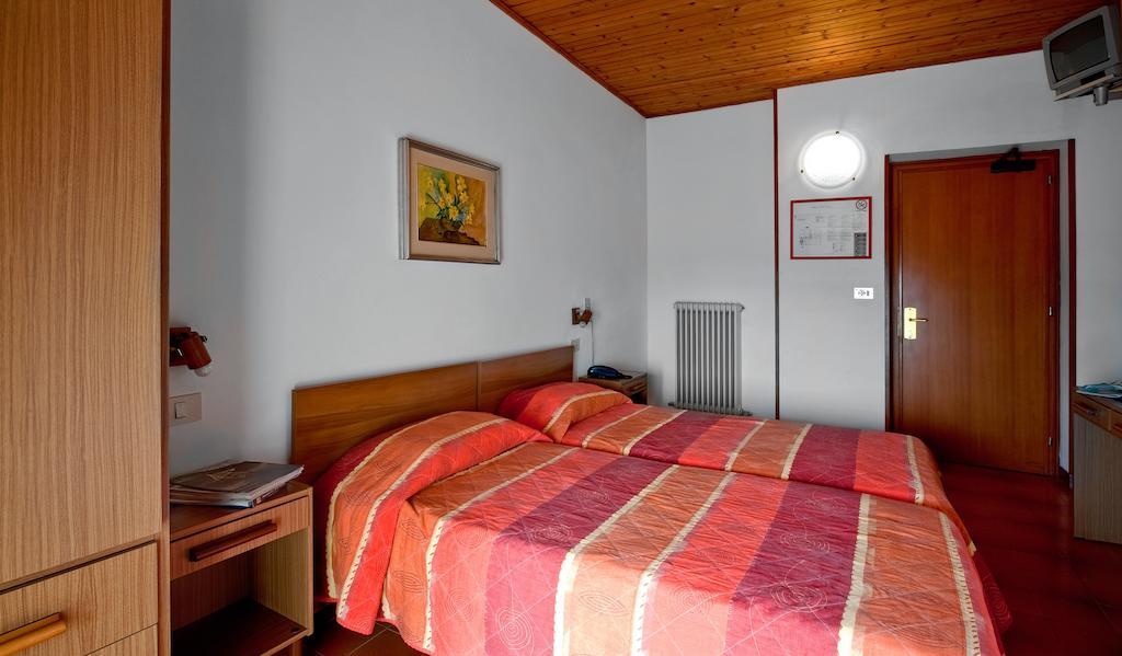 Albergo Villa Mimosa Торболе Номер фото